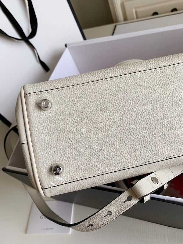 Luxurious Totes - Latest - 10054