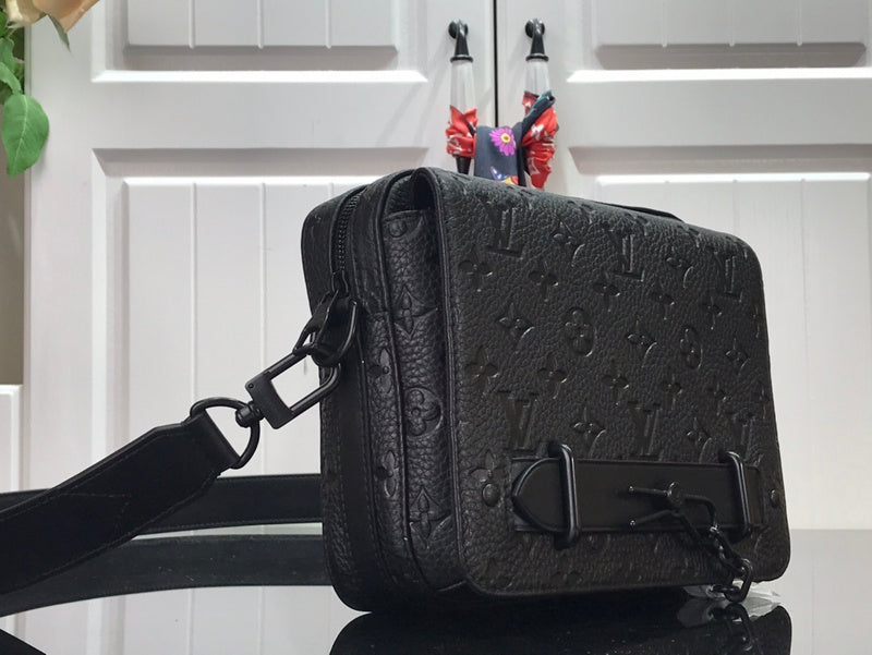 LOV - Luxurious Totes - 2494