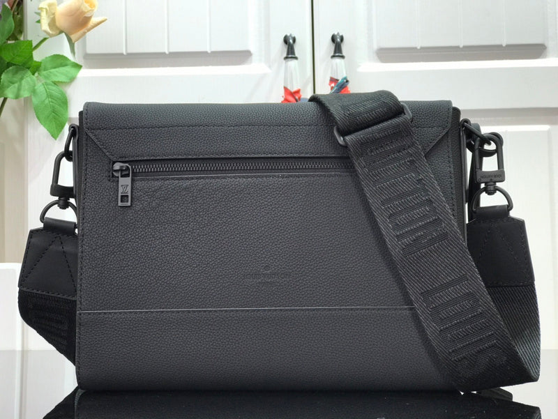 LOV - Luxurious Totes - 2491
