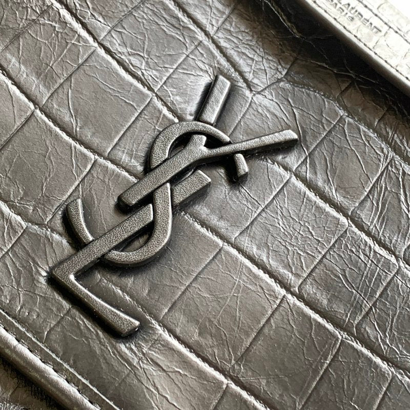Luxurious Totes - Latest - 8147