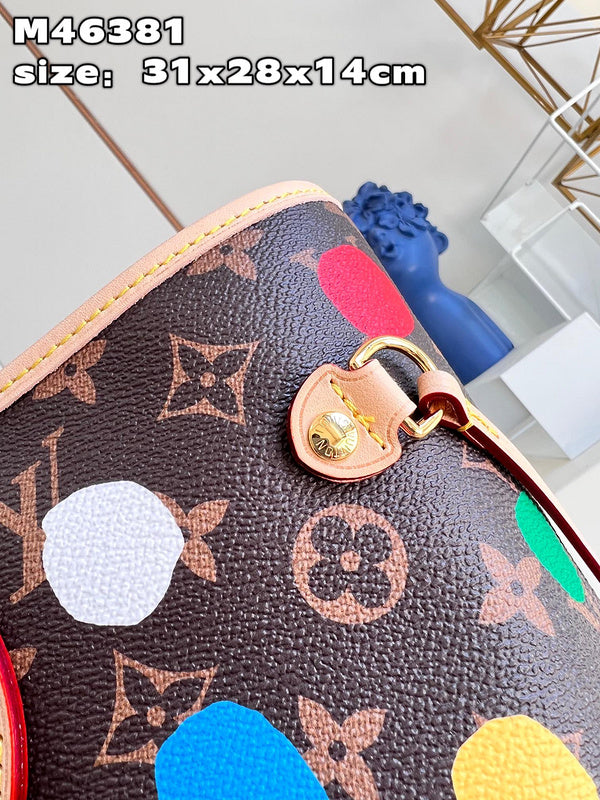 LOV - Luxurious Totes - 834