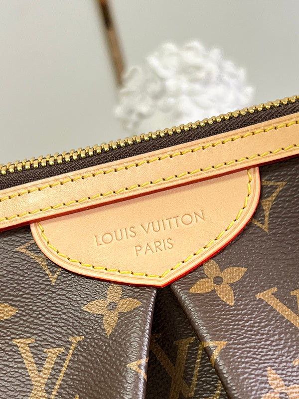 LOV - Luxurious Totes - 2050