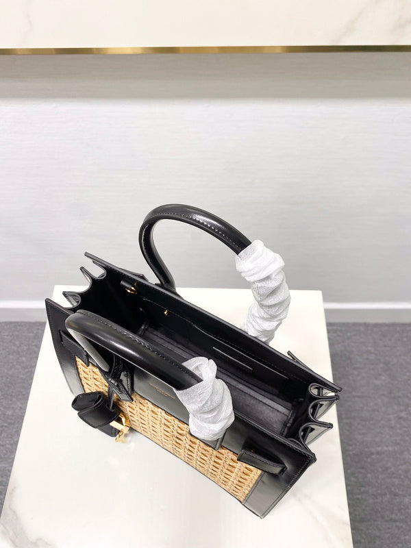 Luxurious Totes - Latest - 8705