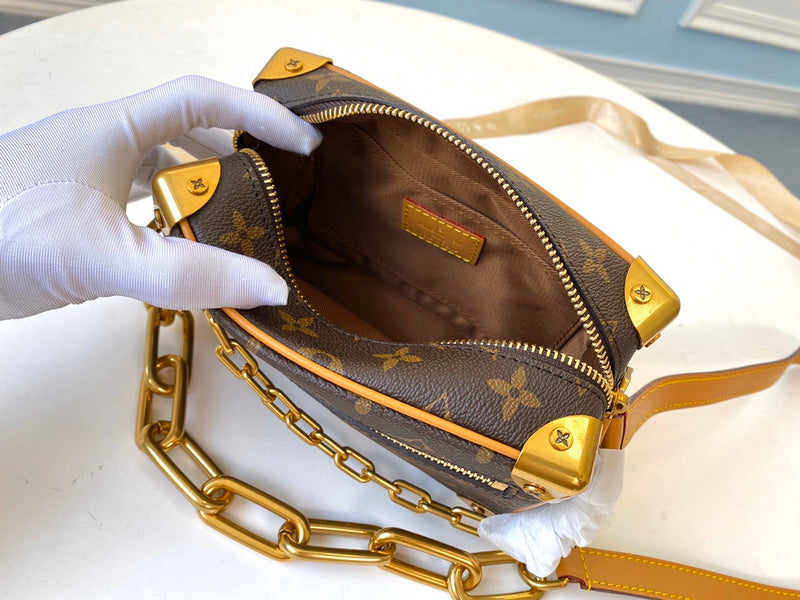 LOV - Luxurious Totes - 1940