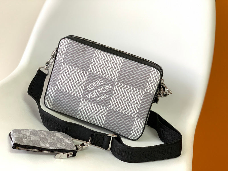 LOV - Luxurious Totes - 1436