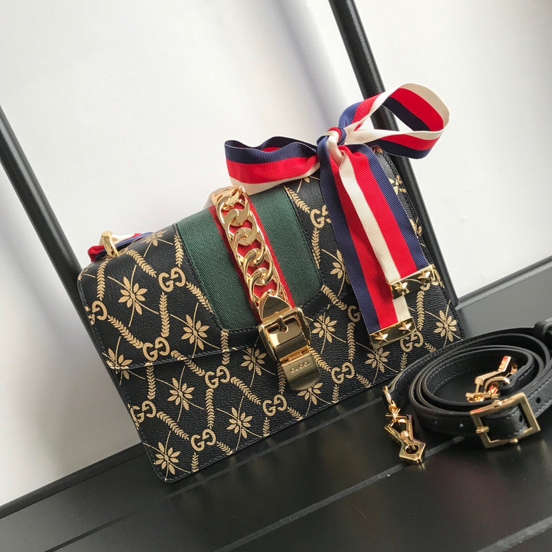 Luxurious Totes - Latest - 9843