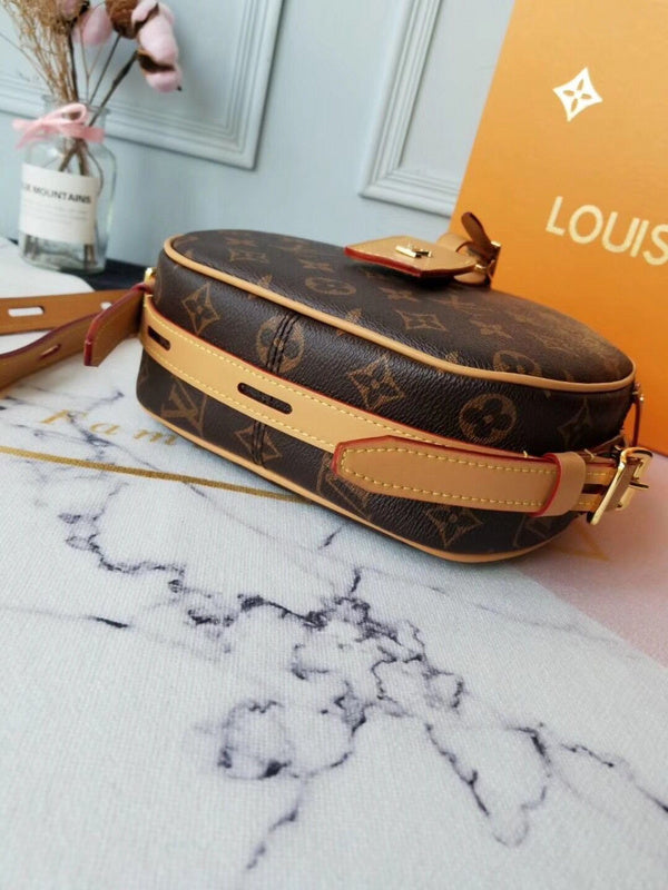 LOV - Luxurious Totes - 2751