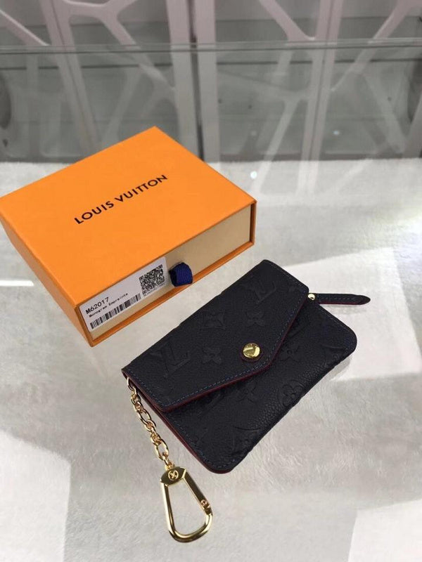LOV - Luxurious Totes - 2716