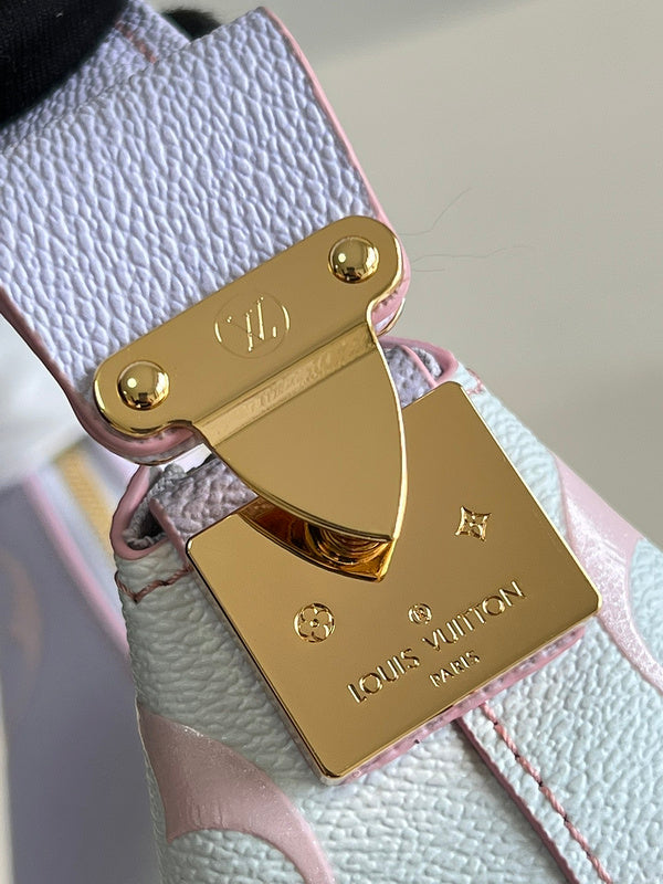 LOV - Luxurious Totes - 1479
