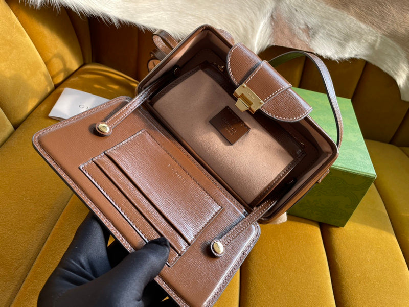 GUI - Luxurious Totes - 725