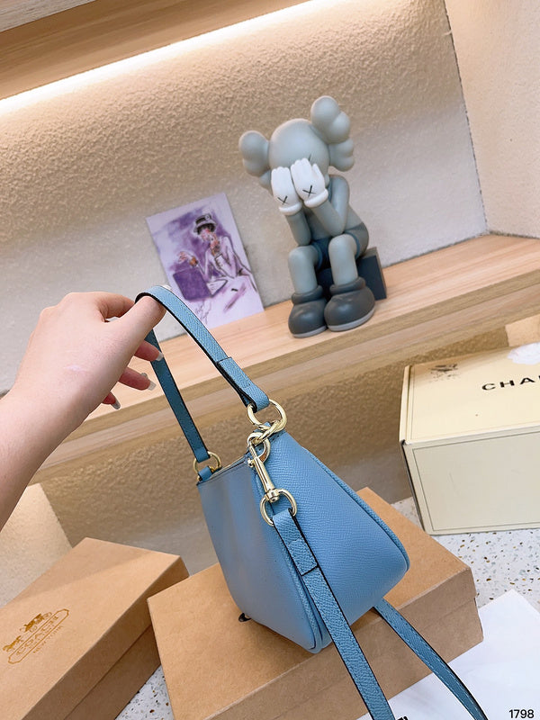 Luxurious Totes - CCH2 Bags - 022