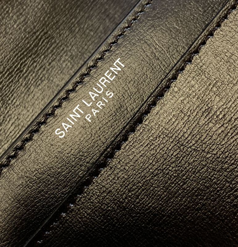 Luxurious Totes - Latest - 8611