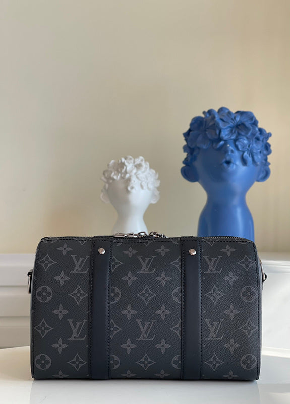 LOV - Luxurious Totes - 1044