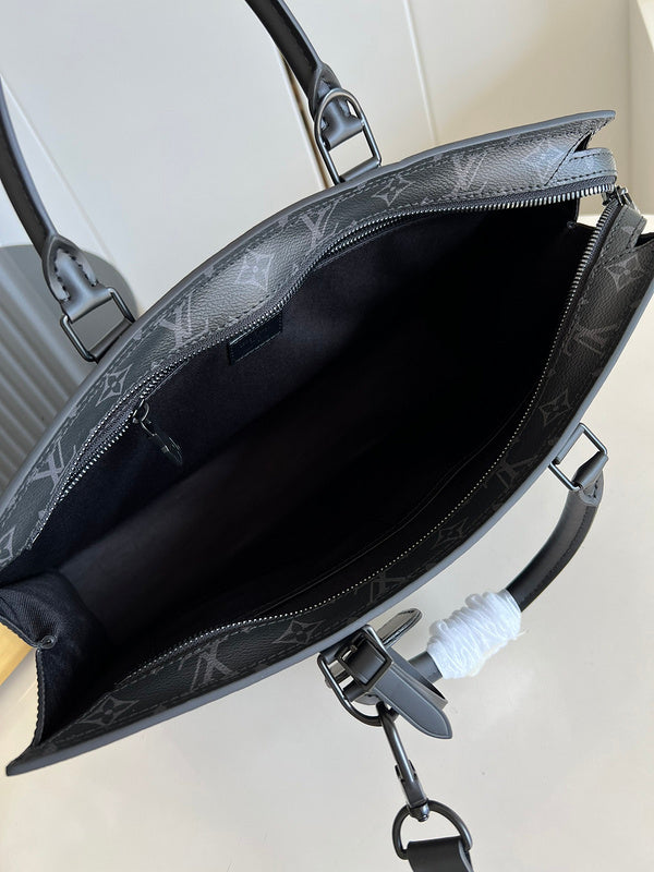 LOV - Luxurious Totes - 1471