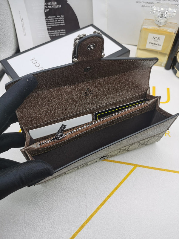 GUI - Luxurious Totes - 878