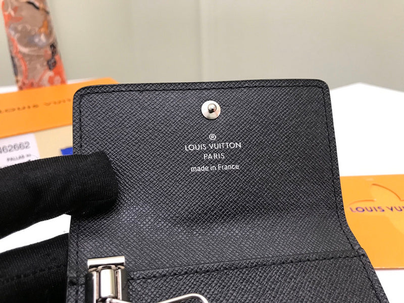 Luxurious Totes - Latest - 640