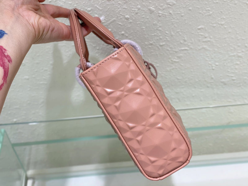 Luxurious Totes - Latest - 6502