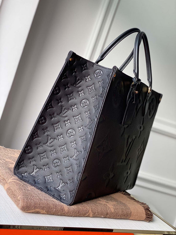Luxurious Totes - Latest - 1951