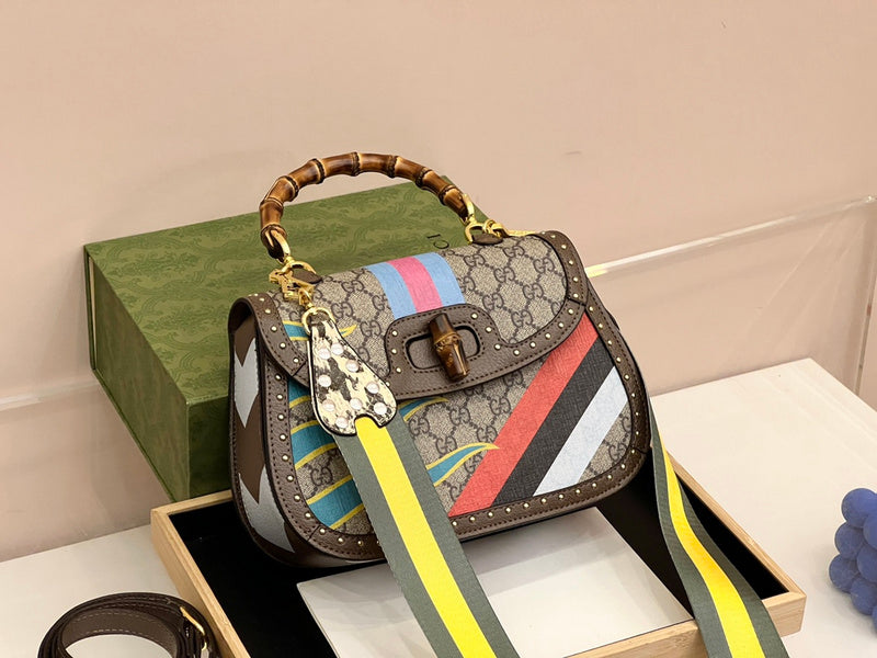 GUI - Luxurious Totes - 1153