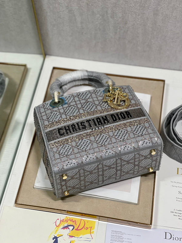 Luxurious Totes - Latest - 6316