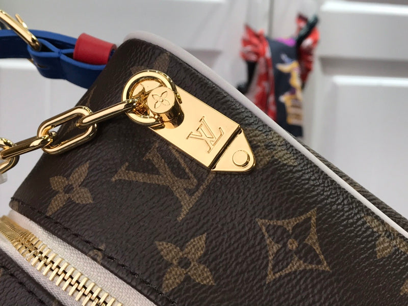 LOV - Luxurious Totes - 2404