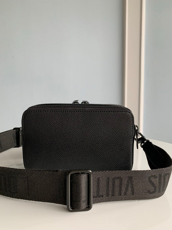 LOV - Luxurious Totes - 1977