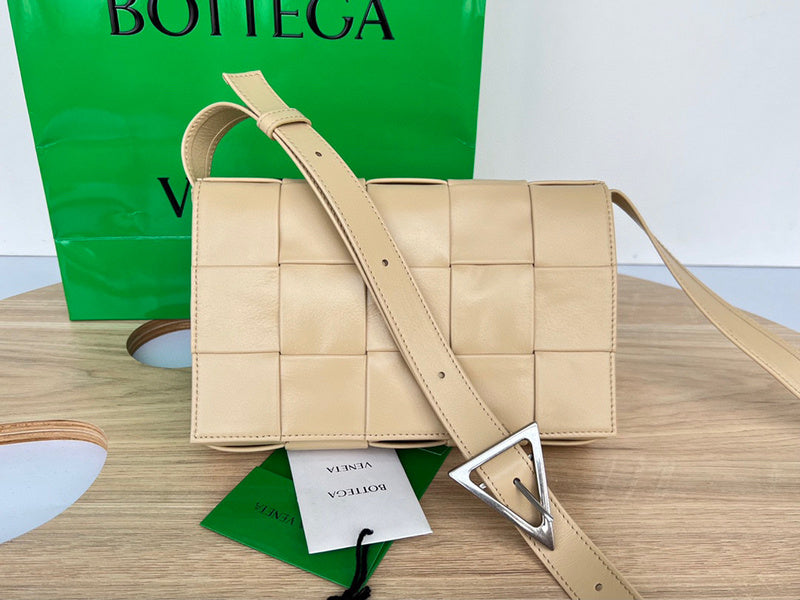 Luxurious-Totes - BV Bags - 1970