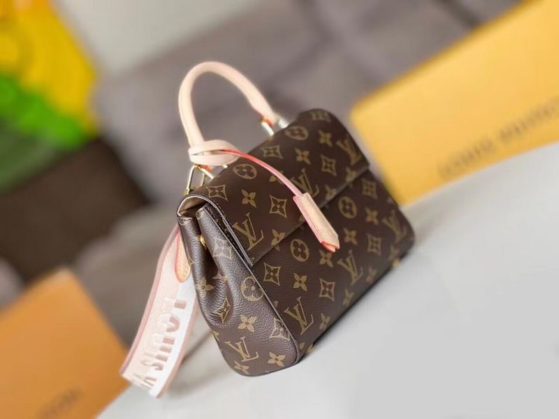 LOV - Luxurious Totes - 185