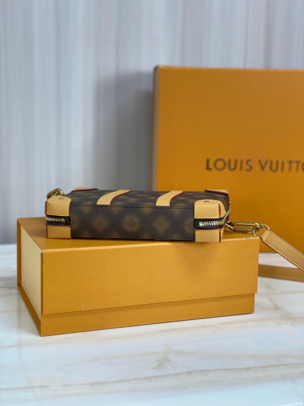 LOV - Luxurious Totes - 1296