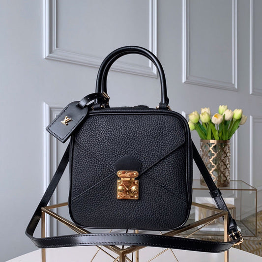 Luxurious Totes - Latest - 9730