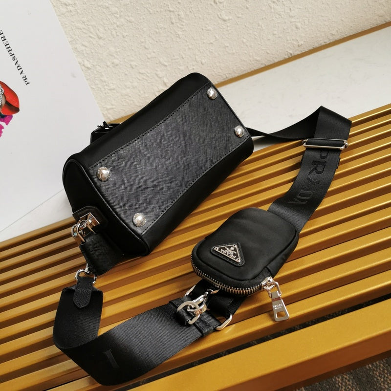 PDA - Luxurious Totes - 021