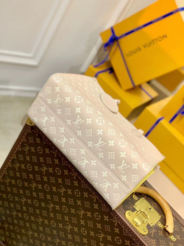 LOV - Luxurious Totes - 1743