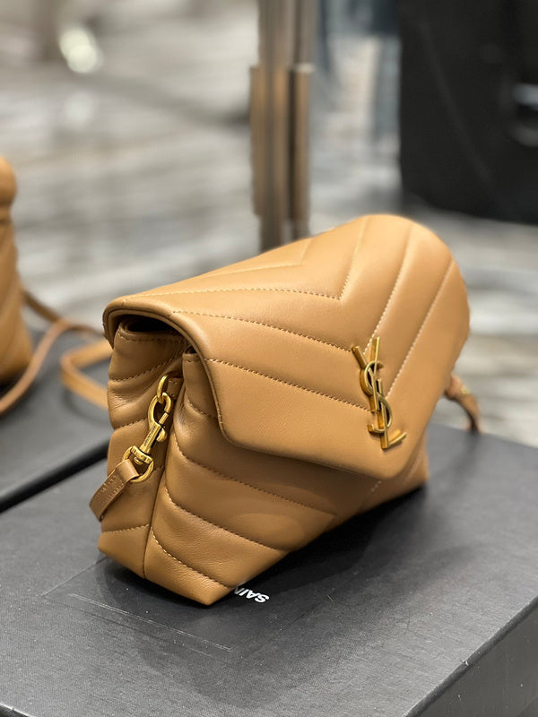 Luxurious Totes - Latest - 8272