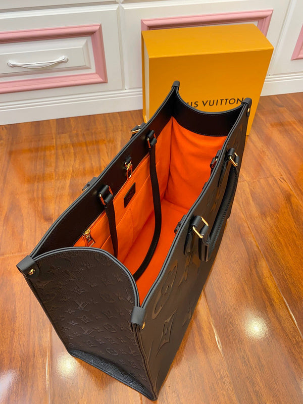 LOV - Luxurious Totes - 2628