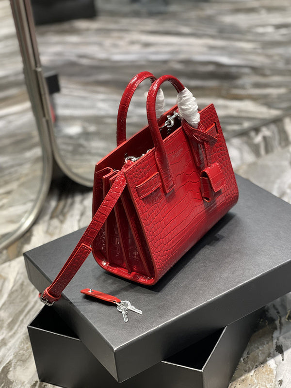Luxurious Totes - Latest - 8728