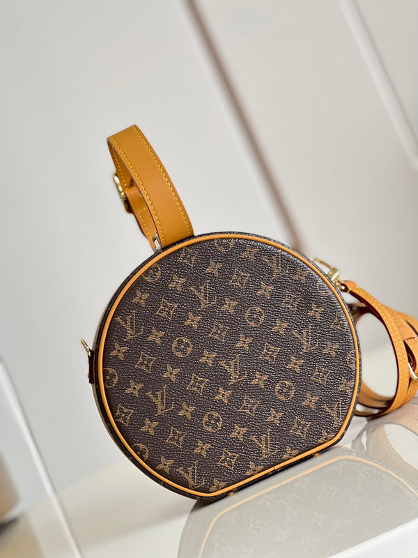 LOV - Luxurious Totes - 981