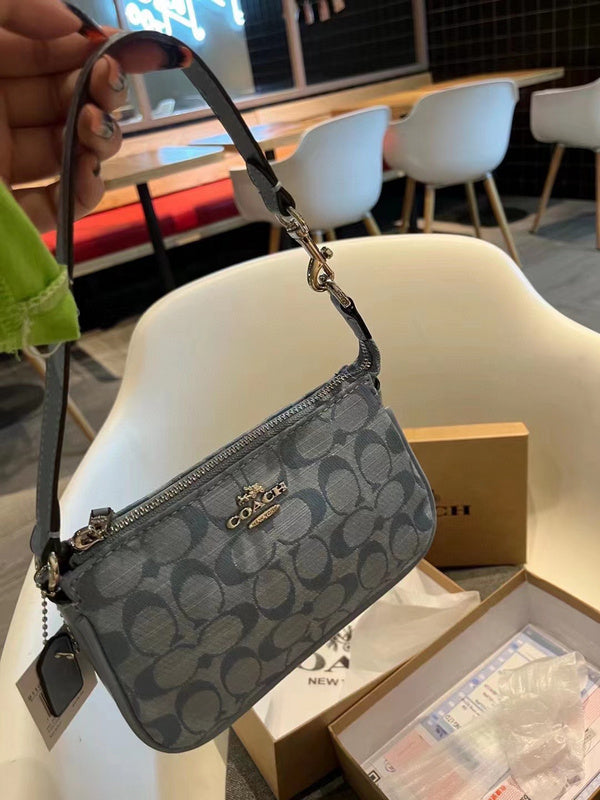 Luxurious Totes - CCH2 Bags - 115