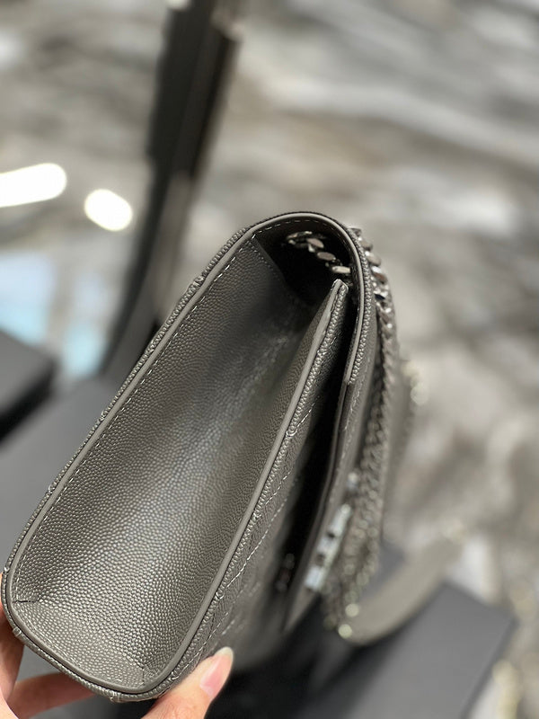 Luxurious Totes - Latest - 8301