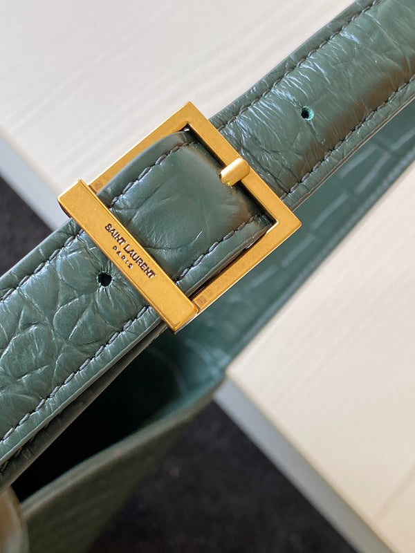 Luxurious Totes - Latest - 8581