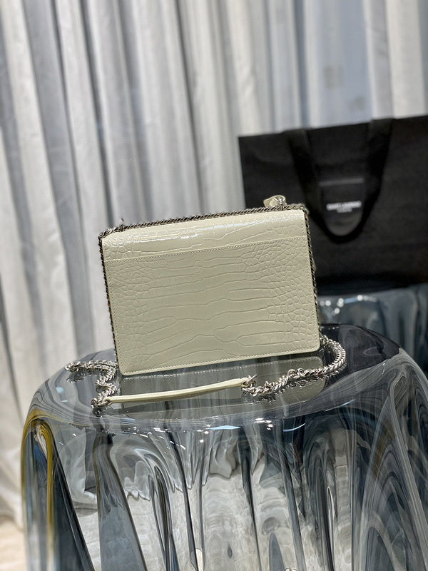 Luxurious Totes - Latest - 8962