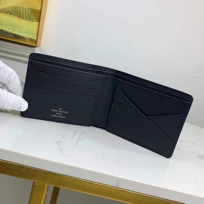 LOV - Luxurious Totes - 2466