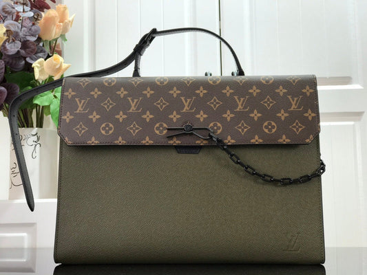 LOV - Luxurious Totes - 2497