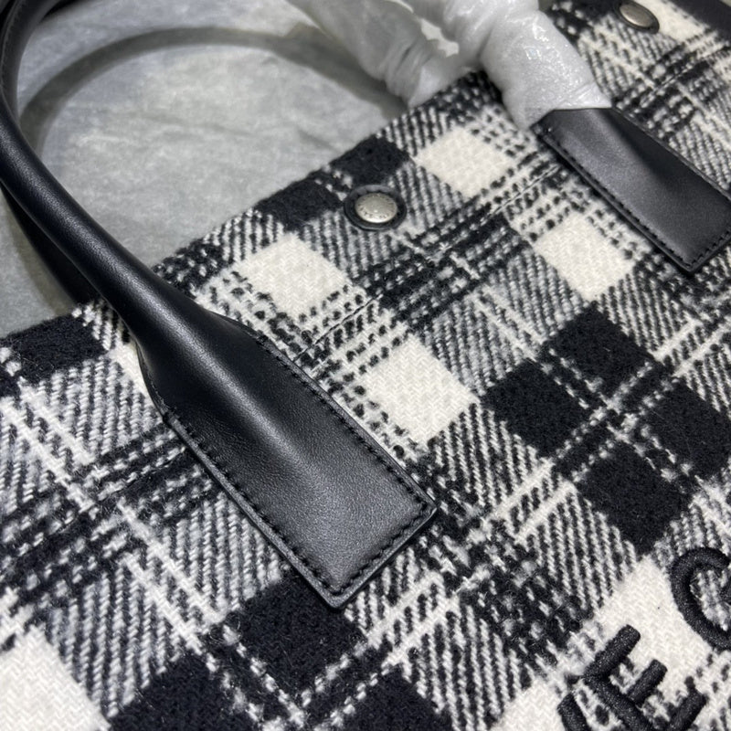 Luxurious Totes - Latest - 8794