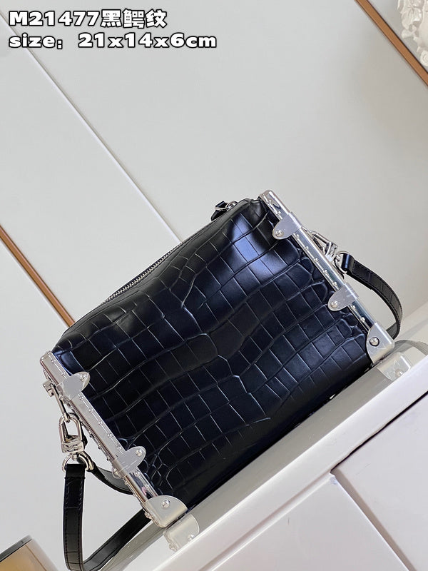 LOV - Luxurious Totes - 189