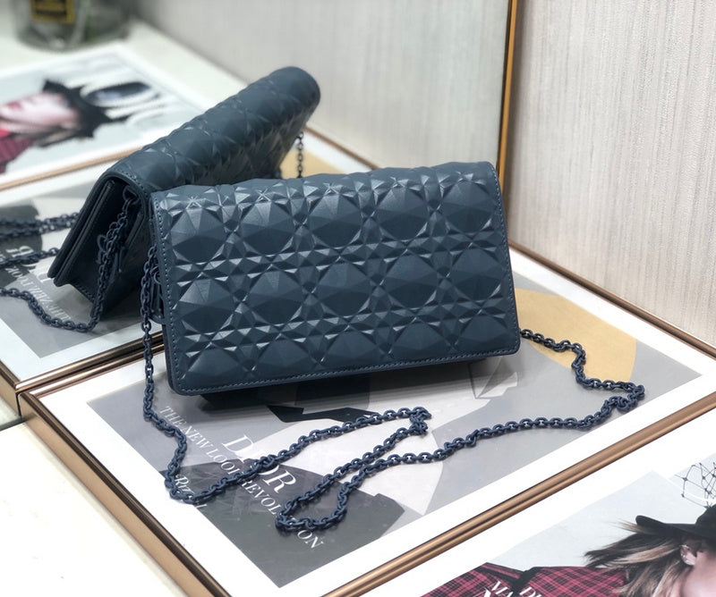 Luxurious Totes - Latest - 6425