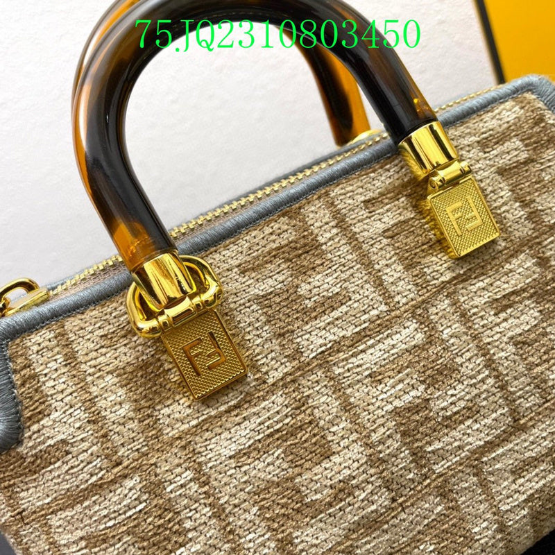 GC - Shoulder - 3253