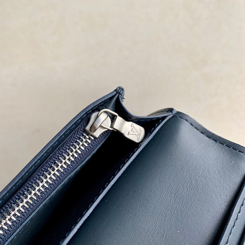 LOV - Luxurious Totes - 604