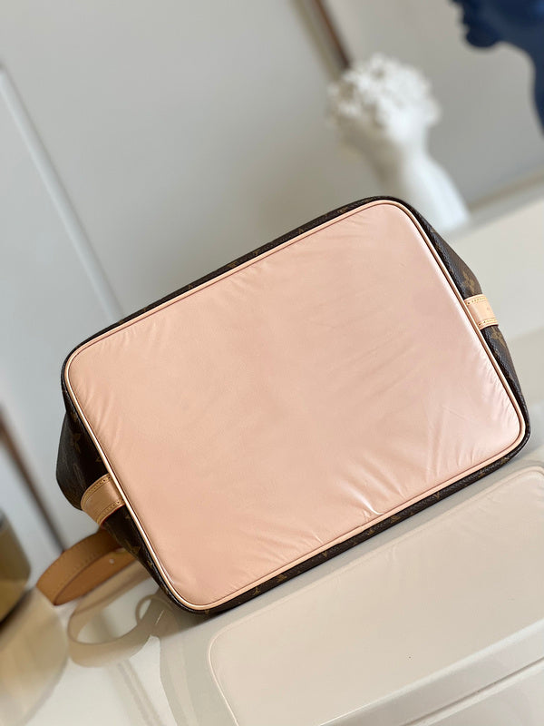 LOV - Luxurious Totes - 1059