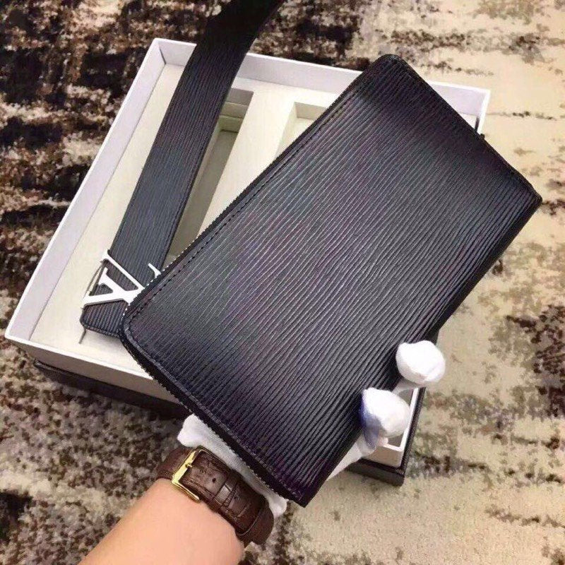 LOV - Luxurious Totes - 2574