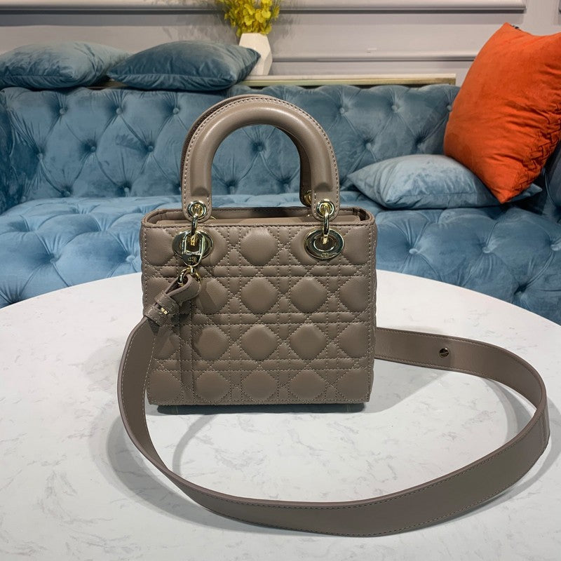 Luxurious Totes - Latest - 6332